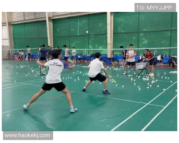 上海羽毛球队在邀请赛中的节奏表现分析与精彩瞬间回顾